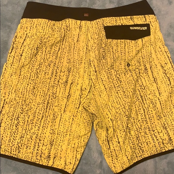 Quiksilver short size 32, excellent condition! - Picture 4 of 4